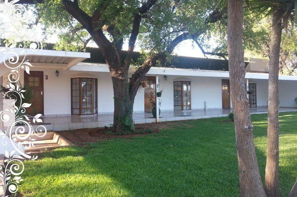 Black Swan Guest House Boshoek Exterior foto